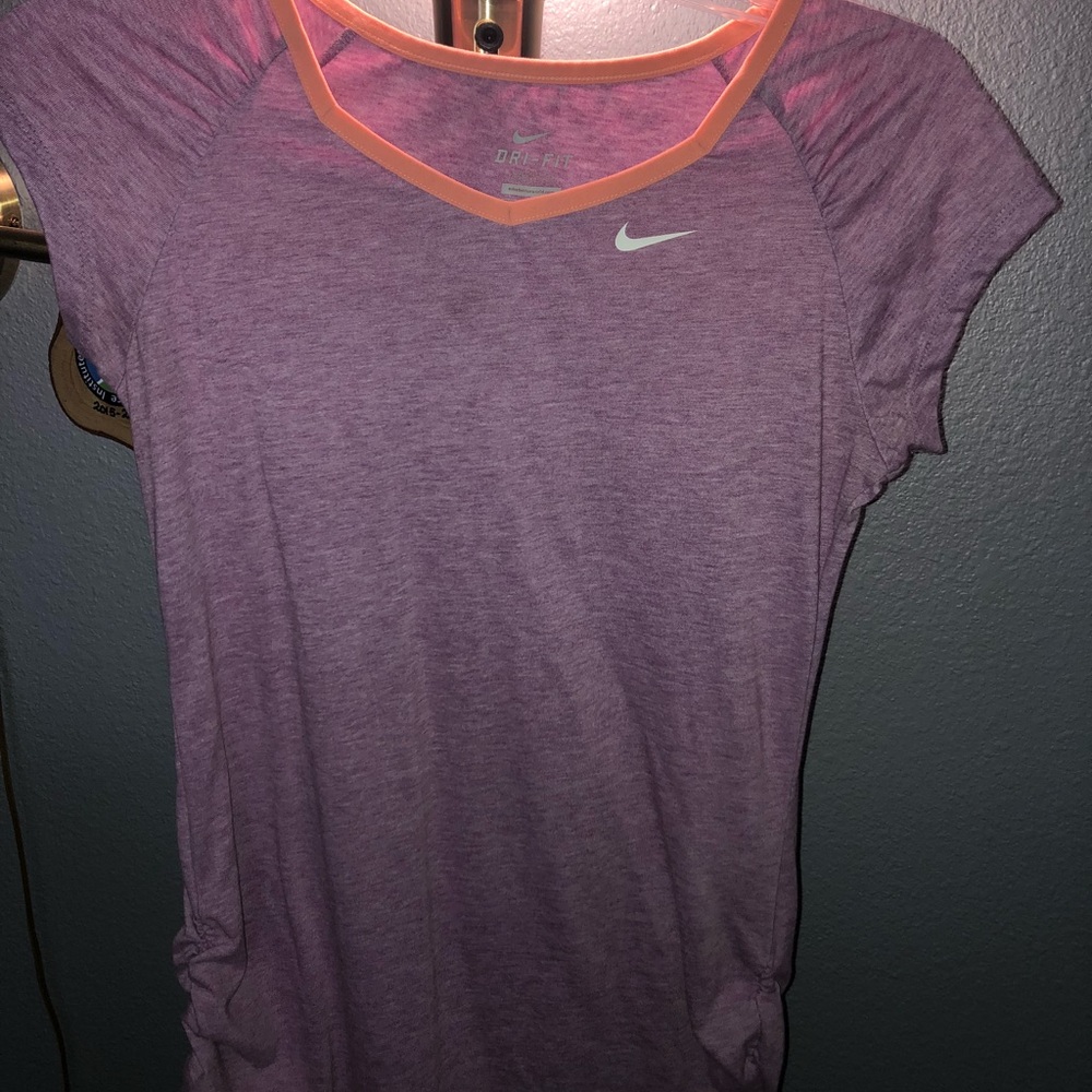 purple nike workout shirt